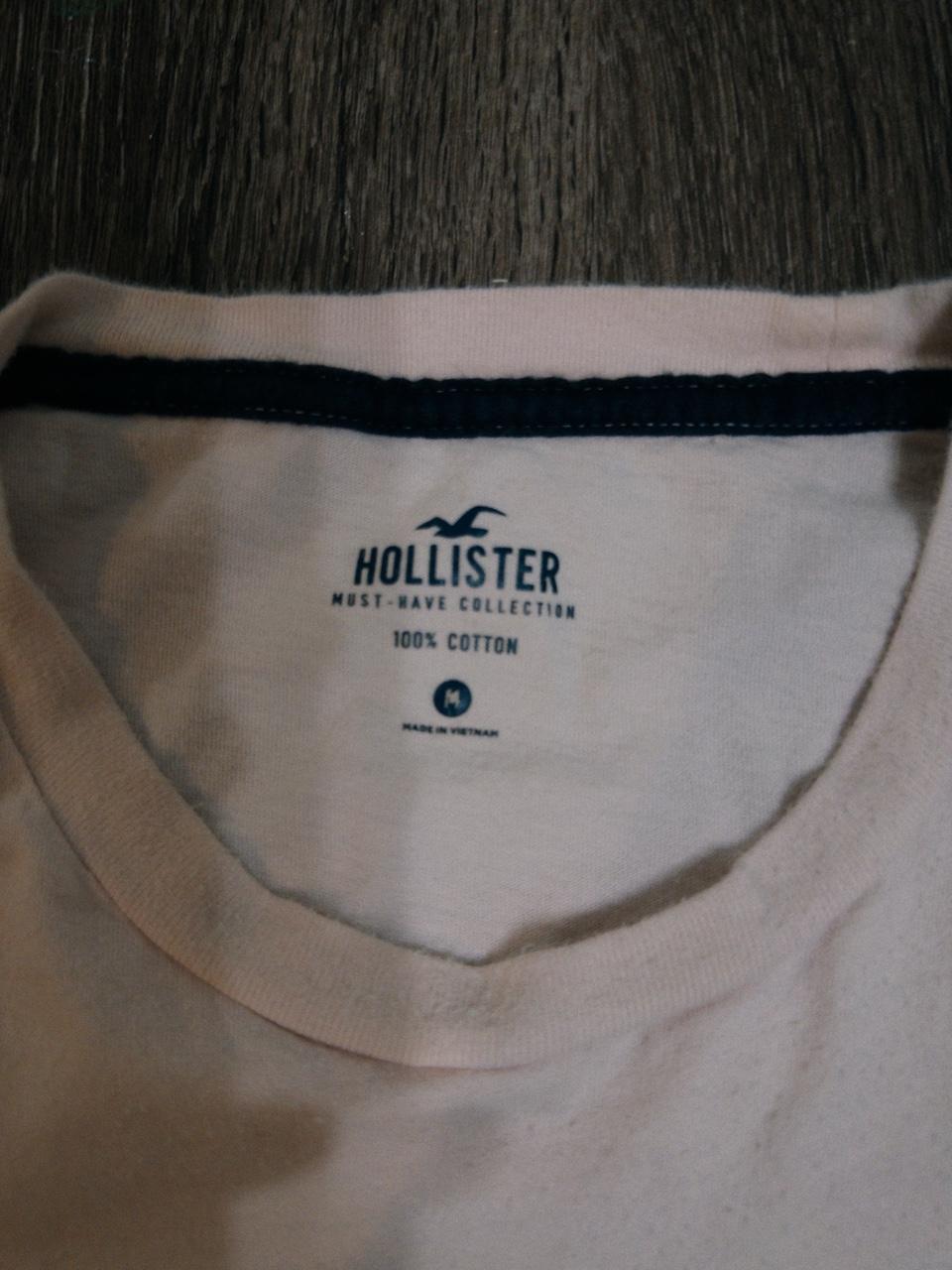 Hollister Co. Men's Tshirt