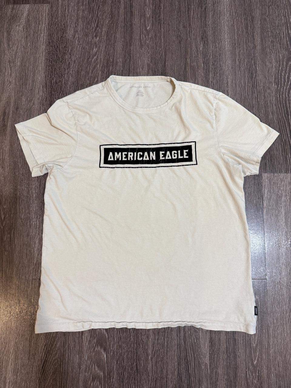 American Eagle Men's White and Cream Tshirt