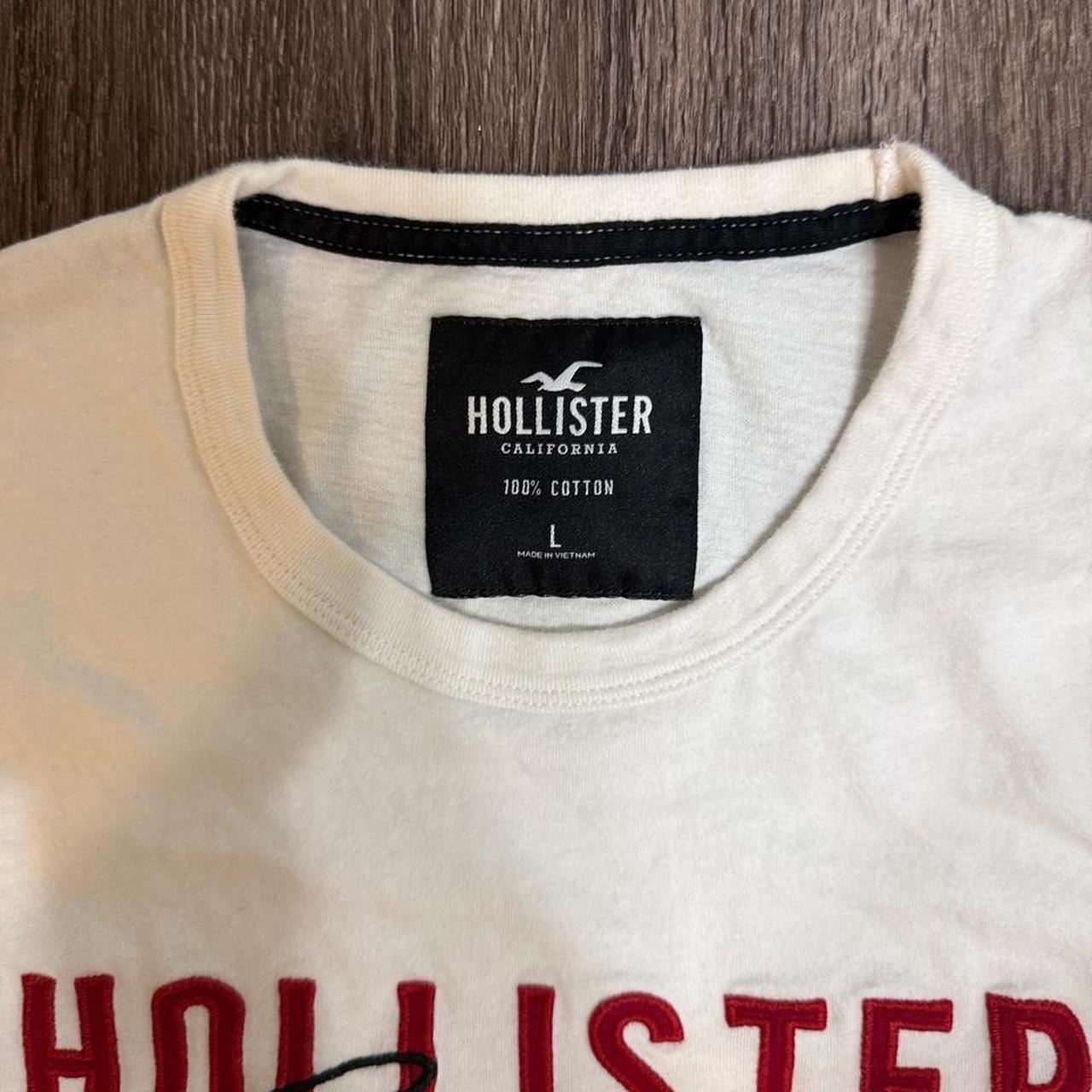 Hollister Co. Men's White and Cream Tshirt