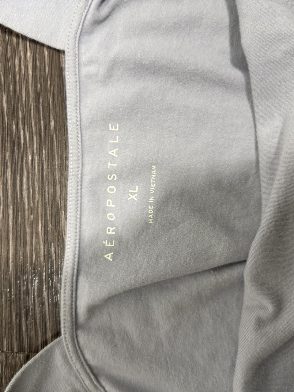 🩶 Aéropostale Gray Cropped Tank Top 🩶