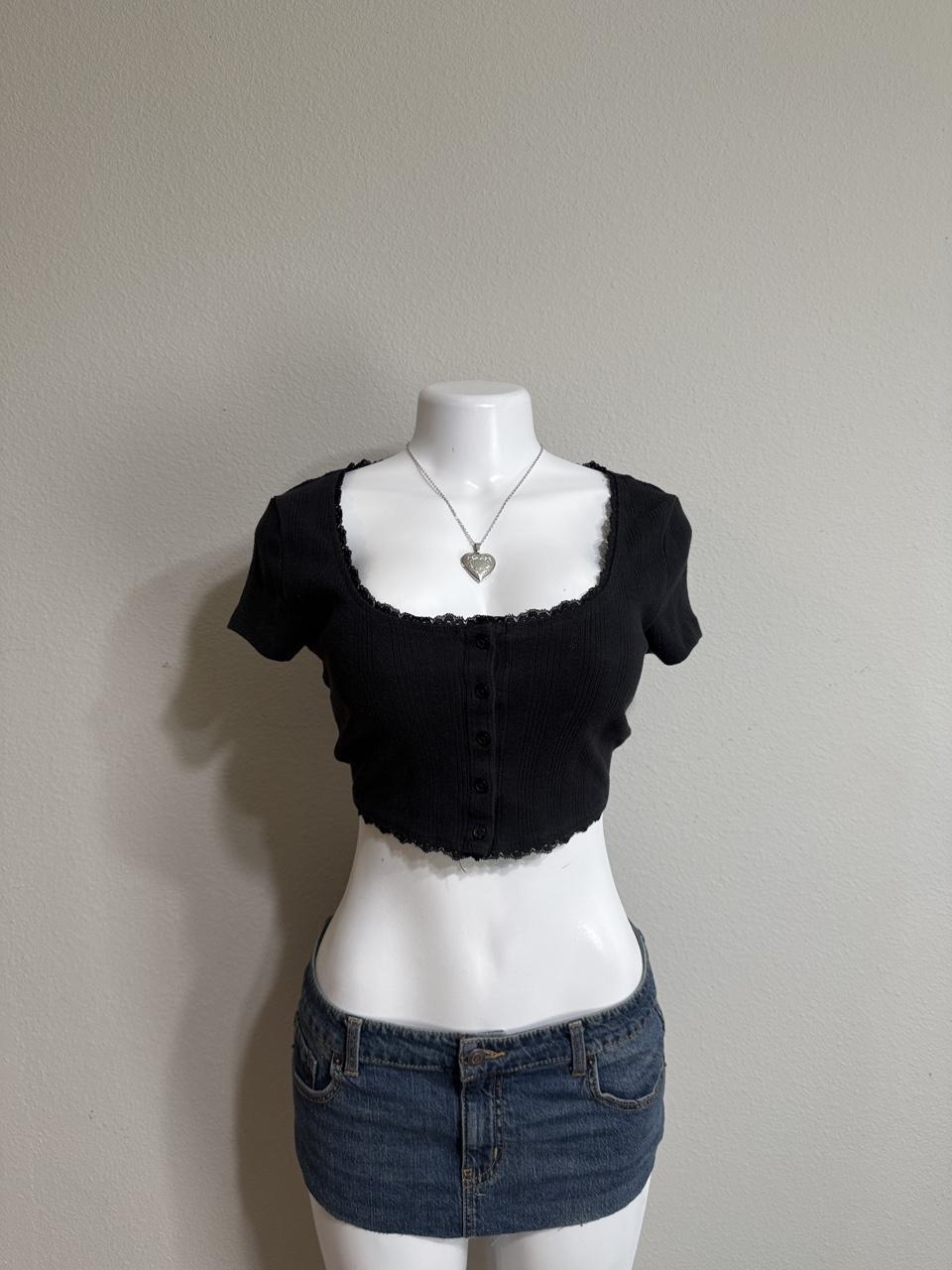 🖤 Aéropostale Lace Trim Ribbed Crop Top 🖤