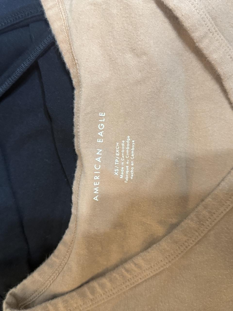 🤎 American Eagle Ruched Baby Tee Crop Top 🤎