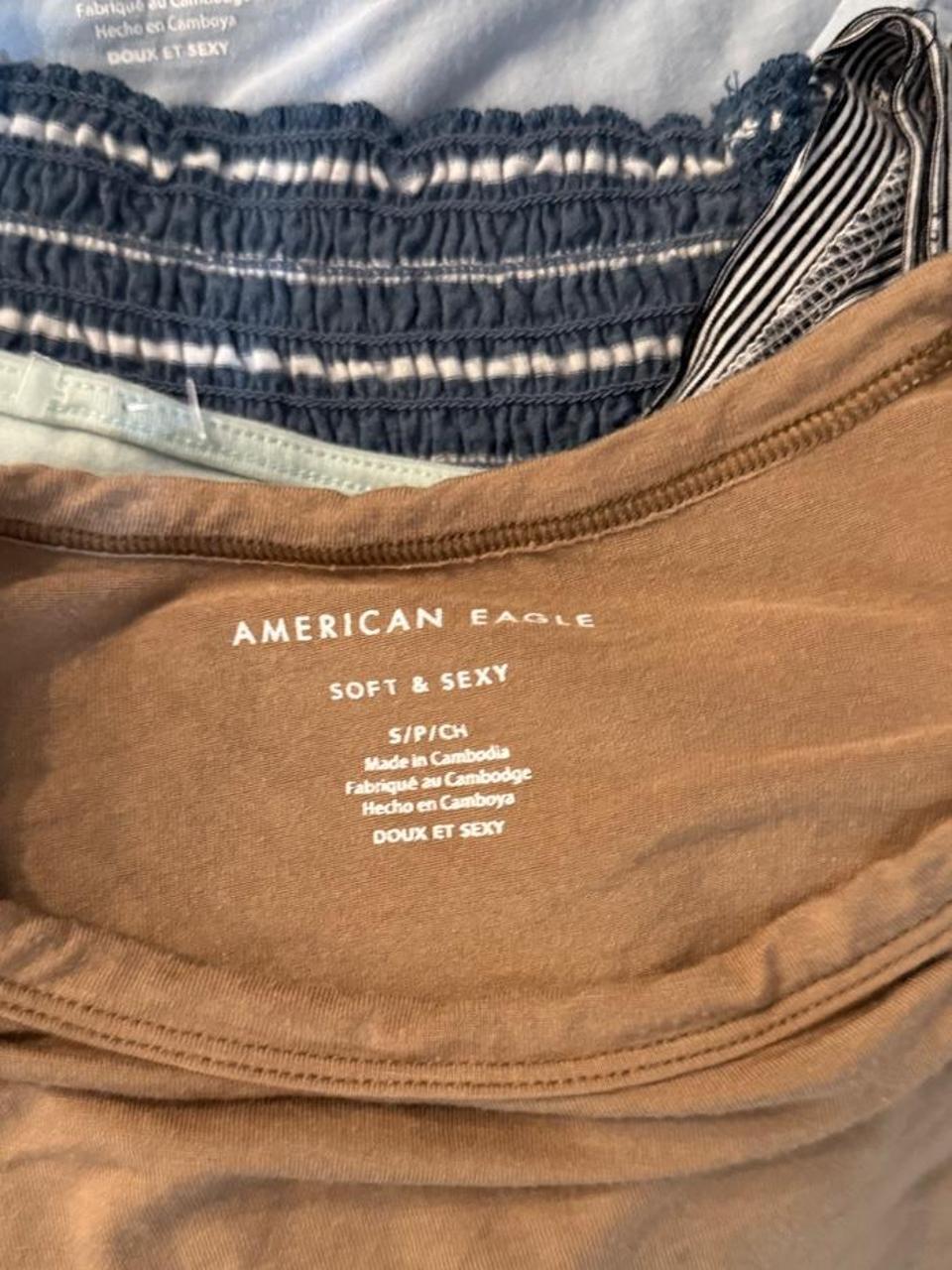 🤎 American Eagle Soft & Sexy Tee 🤎