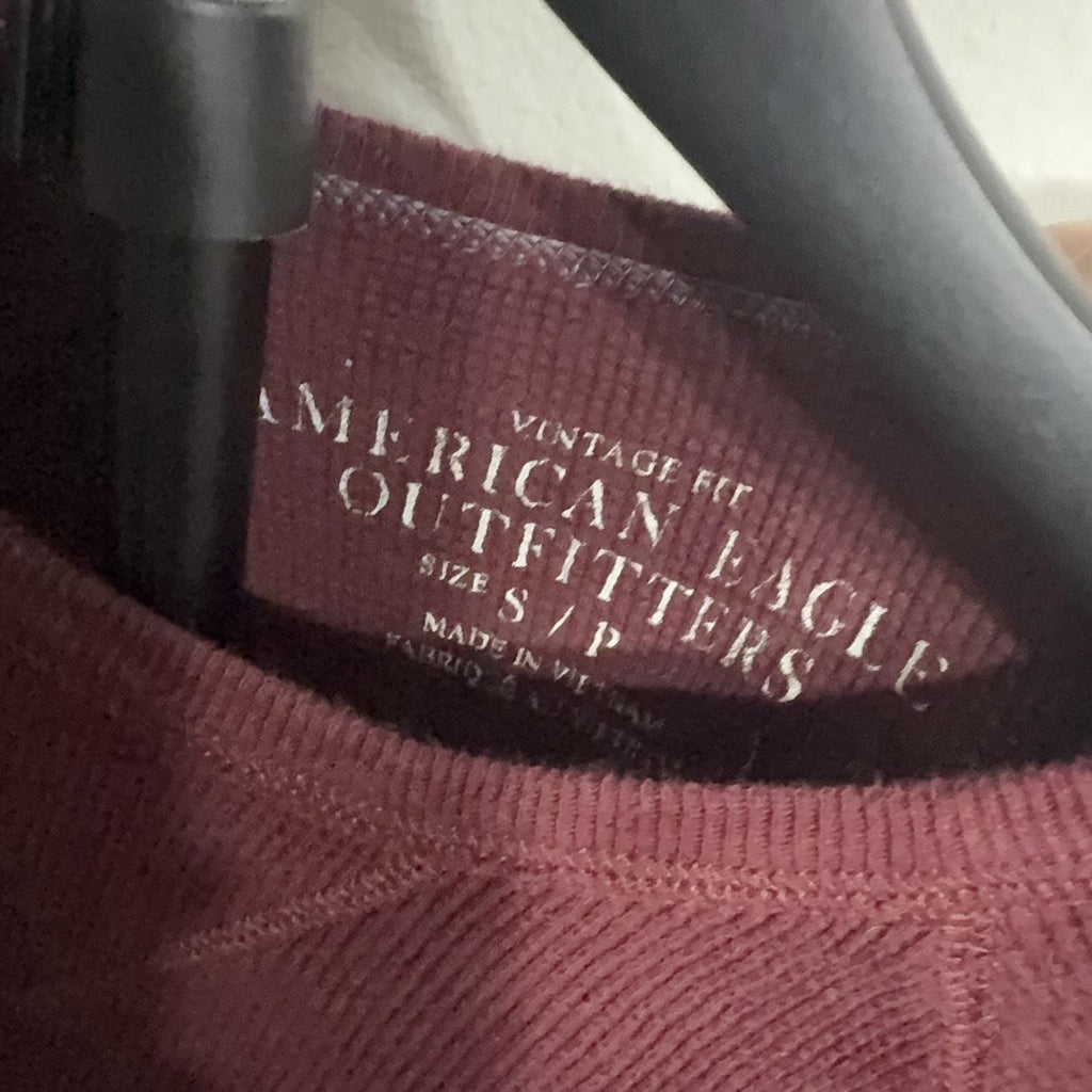 American Eagle Outfitters Women's Burgundy and Red Shirt