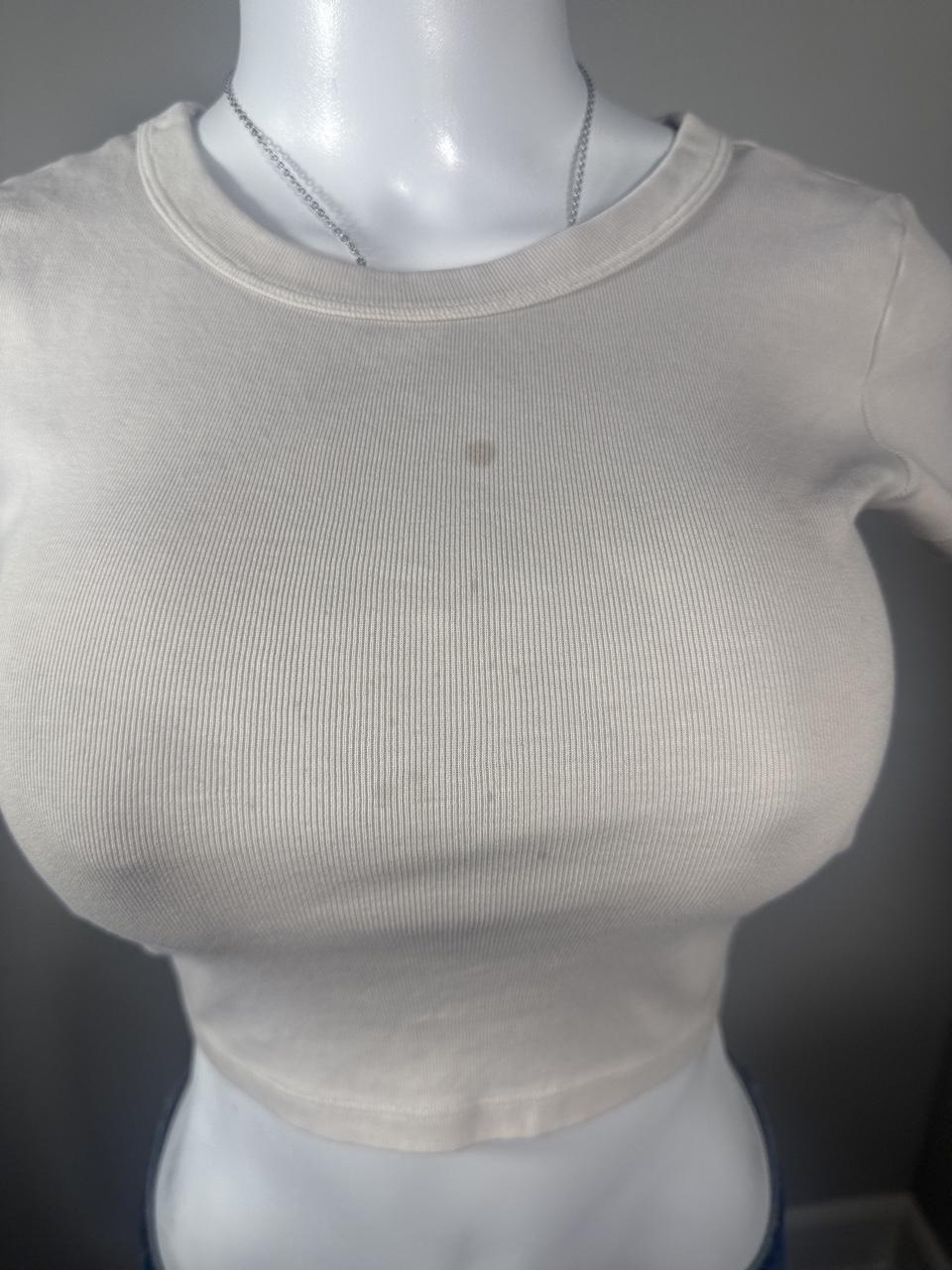 🤍 Brandy Melville Cream Ribbed Baby Crop Tee 🤍